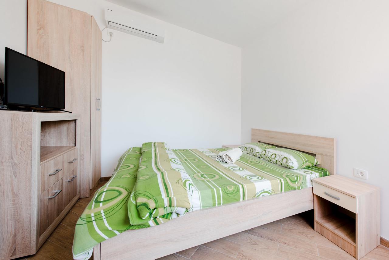 Apartments Vukmarkovic Сутоморе Экстерьер фото