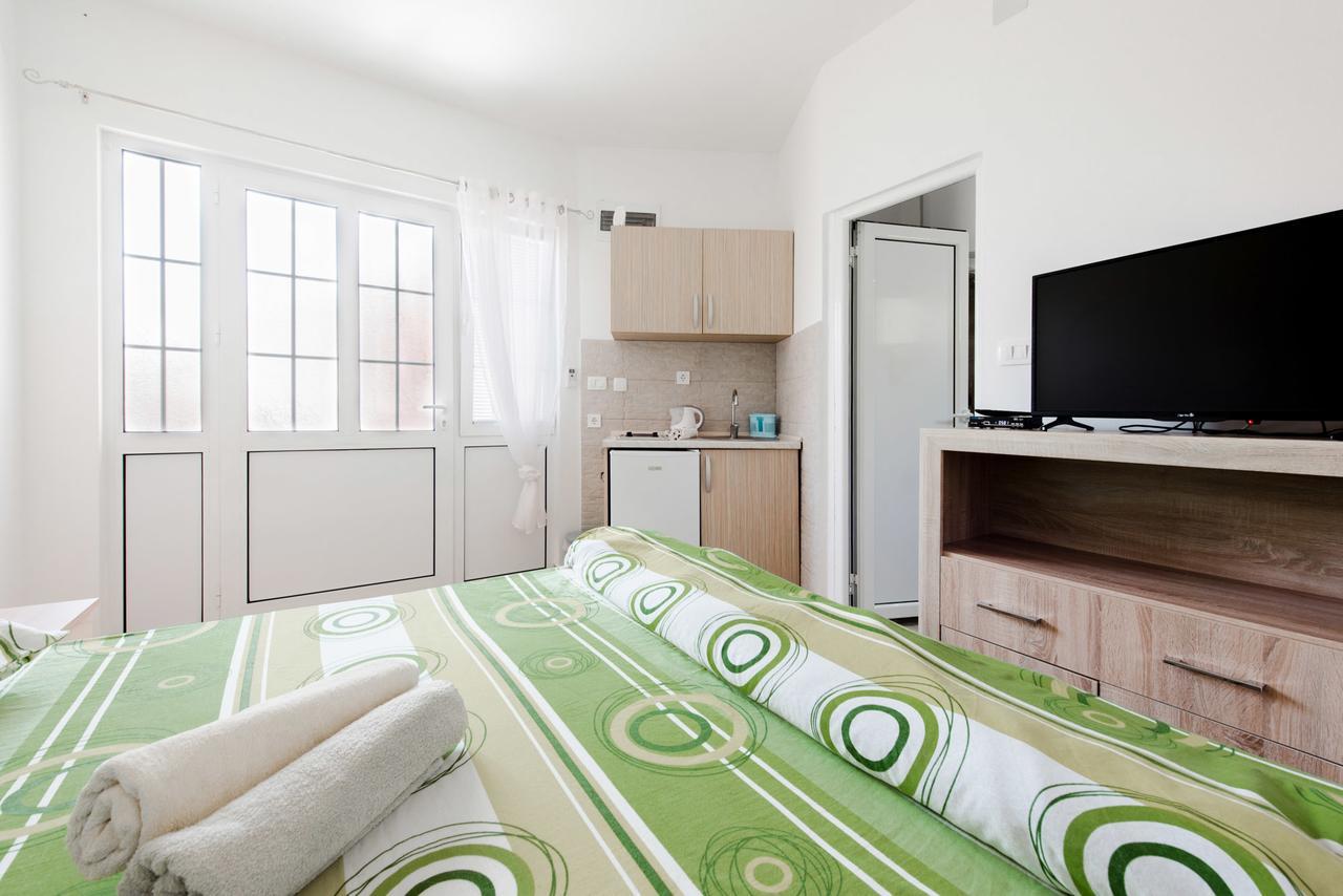 Apartments Vukmarkovic Сутоморе Экстерьер фото